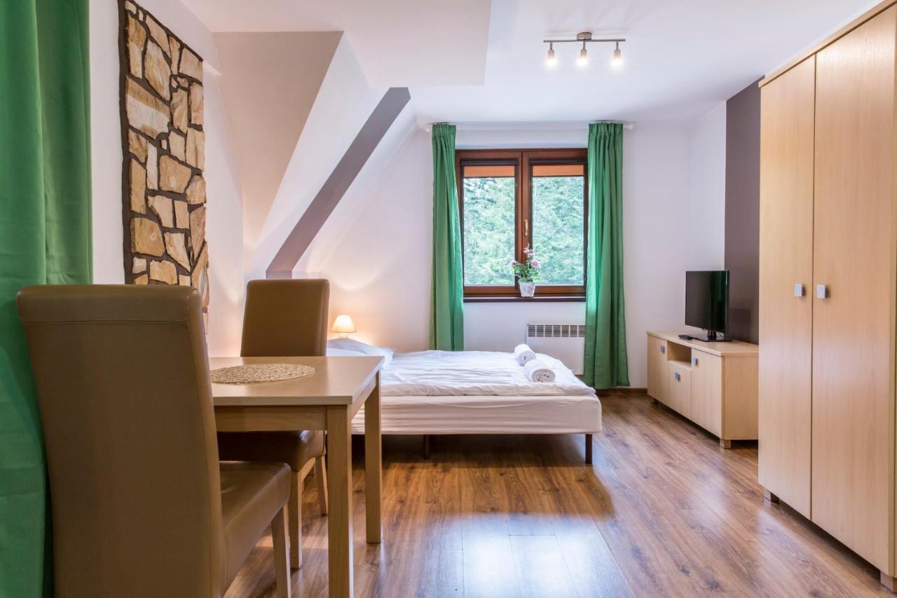 Udanypobyt Apartamenty Przy Dolinach E I F Koscielisko Exterior photo