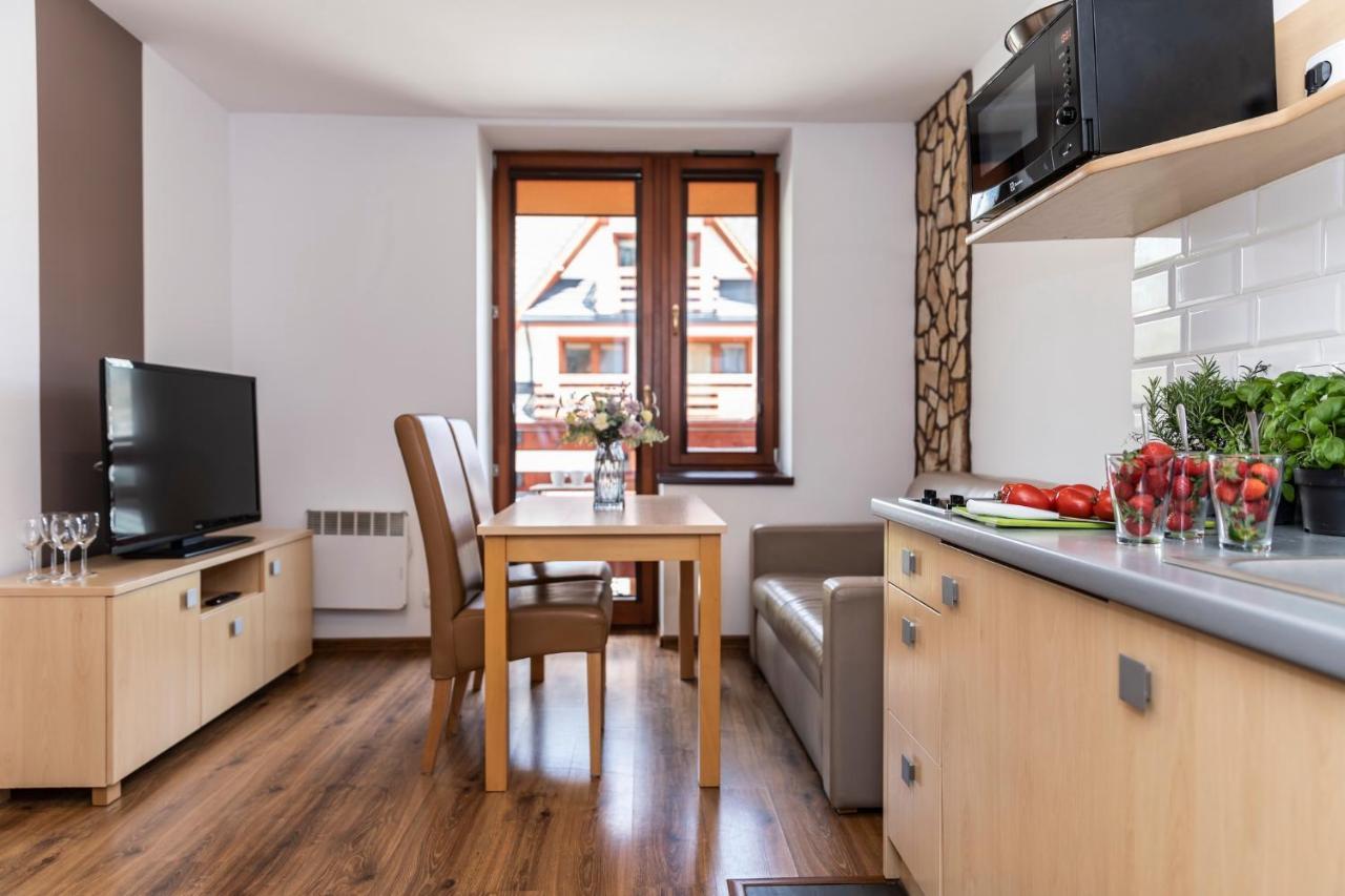 Udanypobyt Apartamenty Przy Dolinach E I F Koscielisko Exterior photo