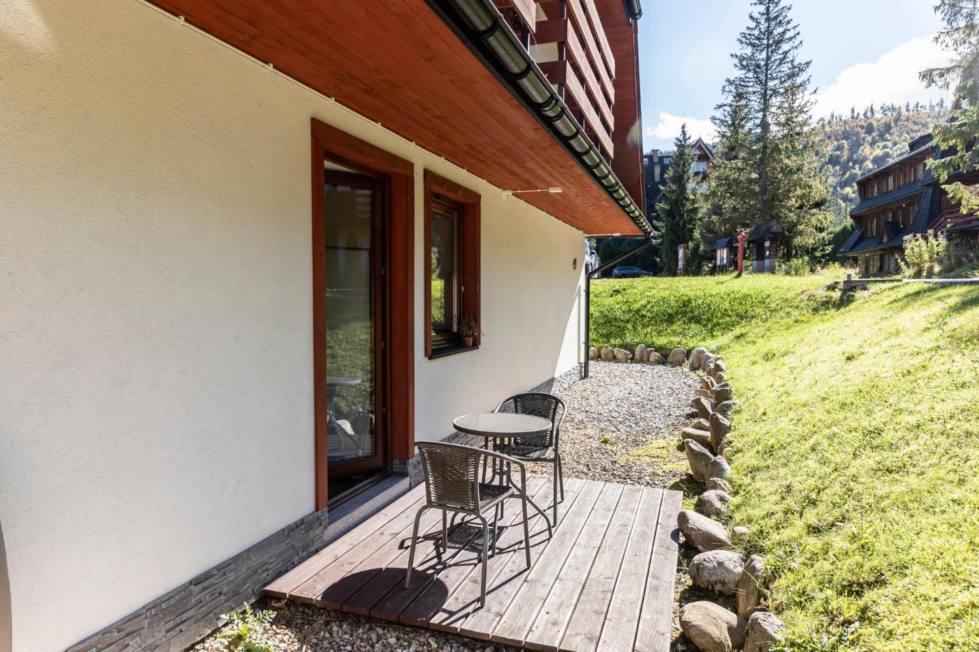 Udanypobyt Apartamenty Przy Dolinach E I F Koscielisko Exterior photo