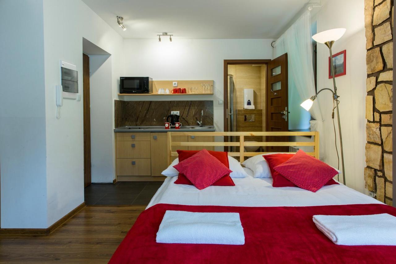 Udanypobyt Apartamenty Przy Dolinach E I F Koscielisko Exterior photo